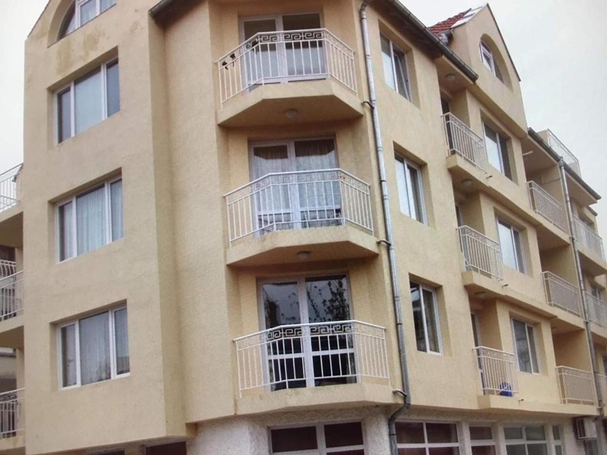 Апартамент Освободител Pomorie Luaran gambar